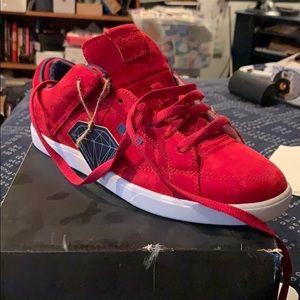 New Diamond Supply Co. ‘VVS’ Red/Blue Size 6